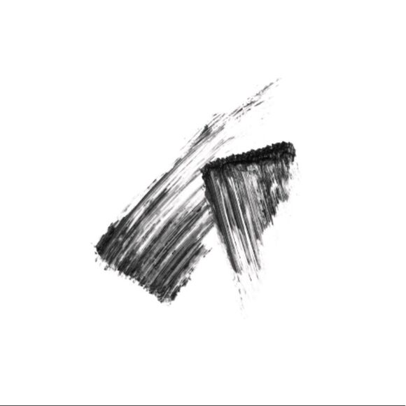 3/$20💘 Stila HUGE Extreme Lash Mascara - Picture 3 of 14